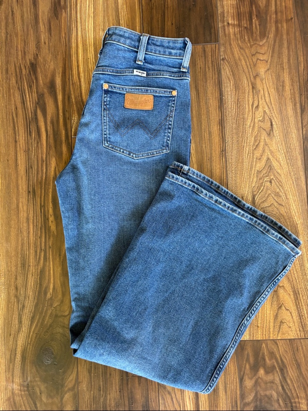 Wrangler Women's Wanderer 622 High Rise Flare Jeans 28 x 34